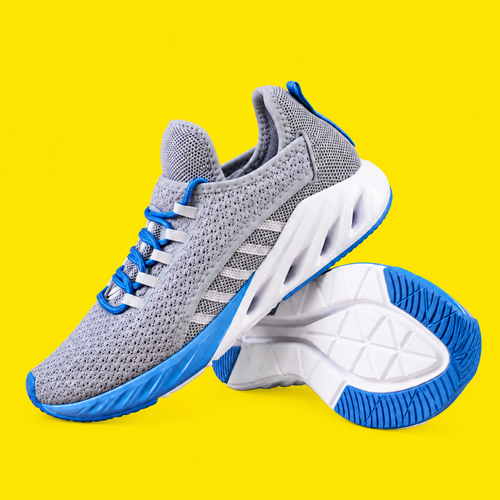 Using foot dust in shoes